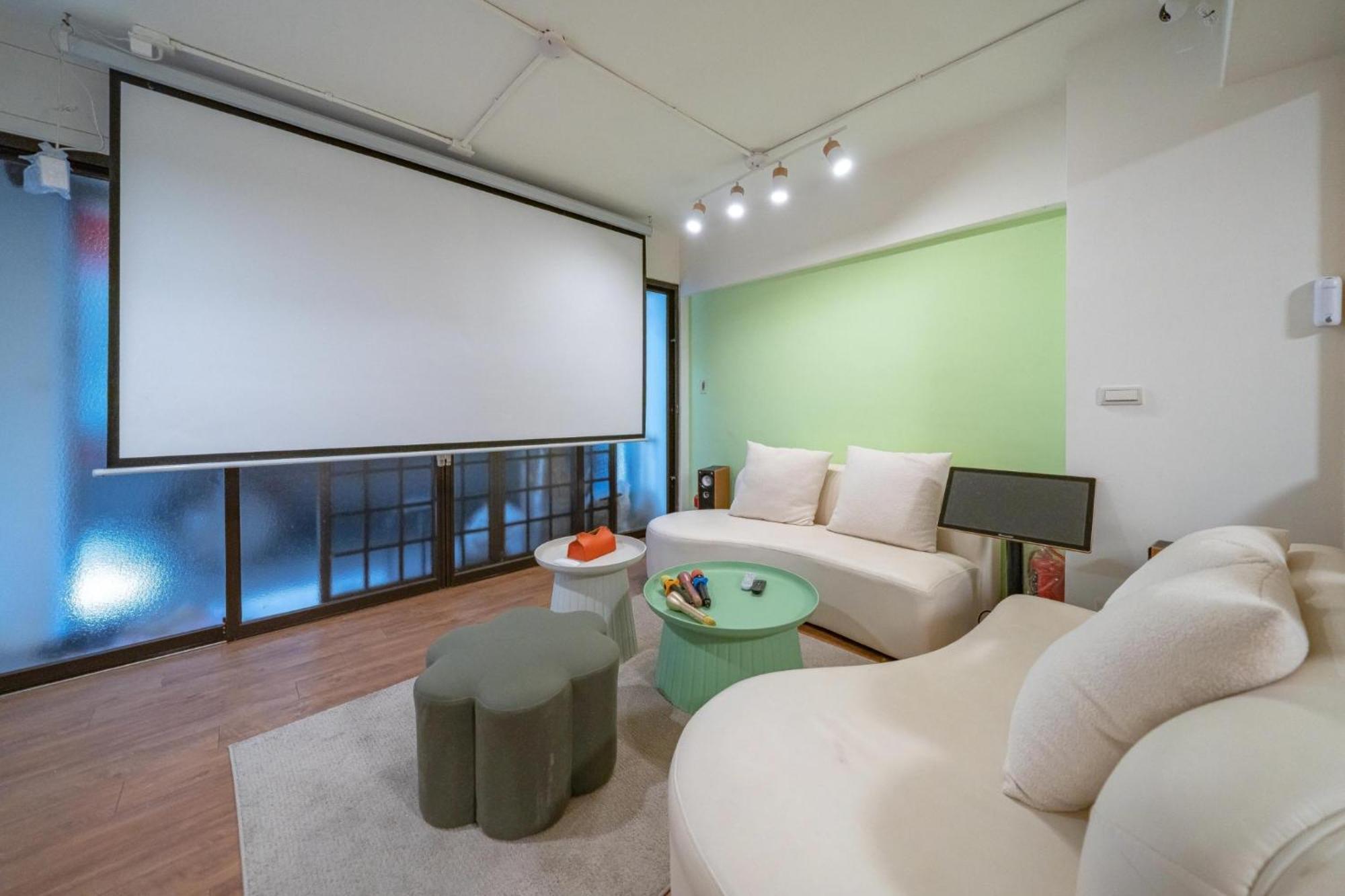 樂福小棧 Love House 宜蘭五結包棟民宿 Ktv 電動麻將 烤肉 Wujie Luaran gambar